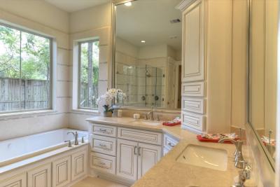 Kingston Homes Master Bathrooms Inspiration Gallery